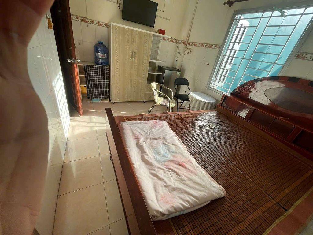 CHO THUÊ PHÒNG TRỌ KHU TÊN LỬA GIÁ RẺ