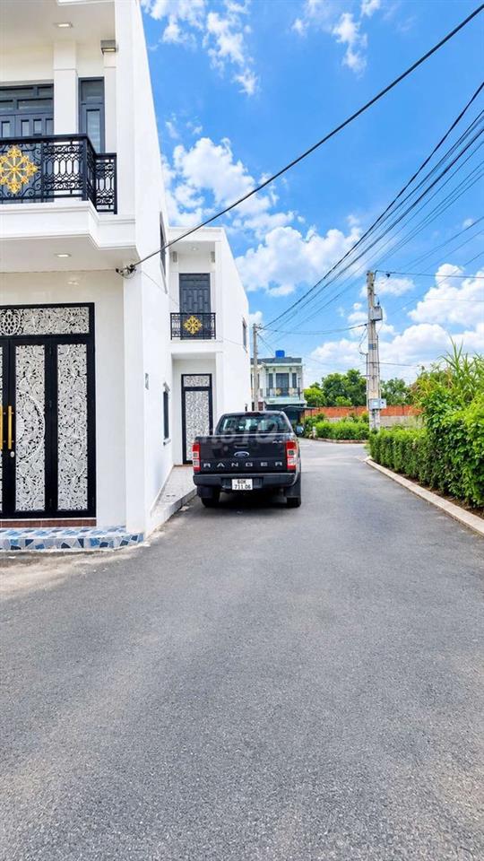 CHÍNH CHỦ BÁN LỖ NHÀ SỔ RIÊNG 2 MẶT TIỀN