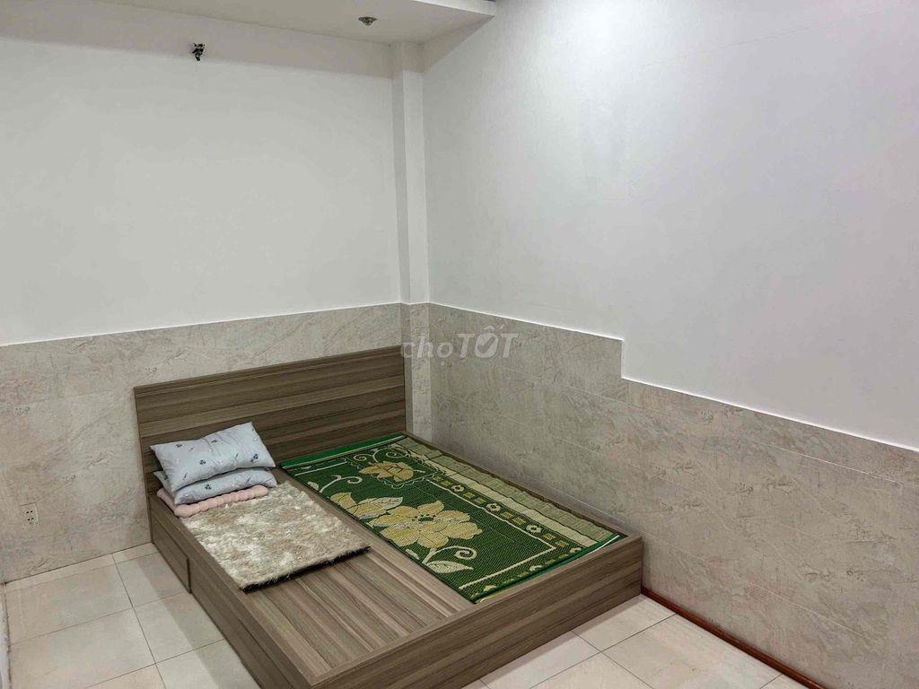 Bán nhà Kê khai 99 1 trệt 1 lầu cách xe tải 13m