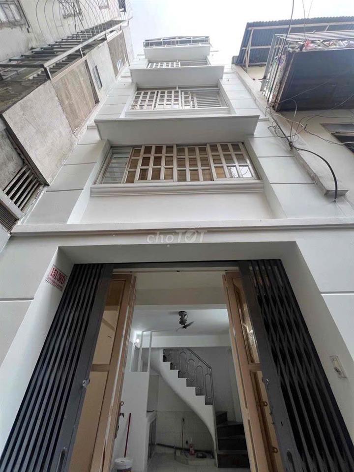 Siêu Rẻ! Nhà mới 3 tầng 3PN 3WC Phú Nhuận chỉ 11tr