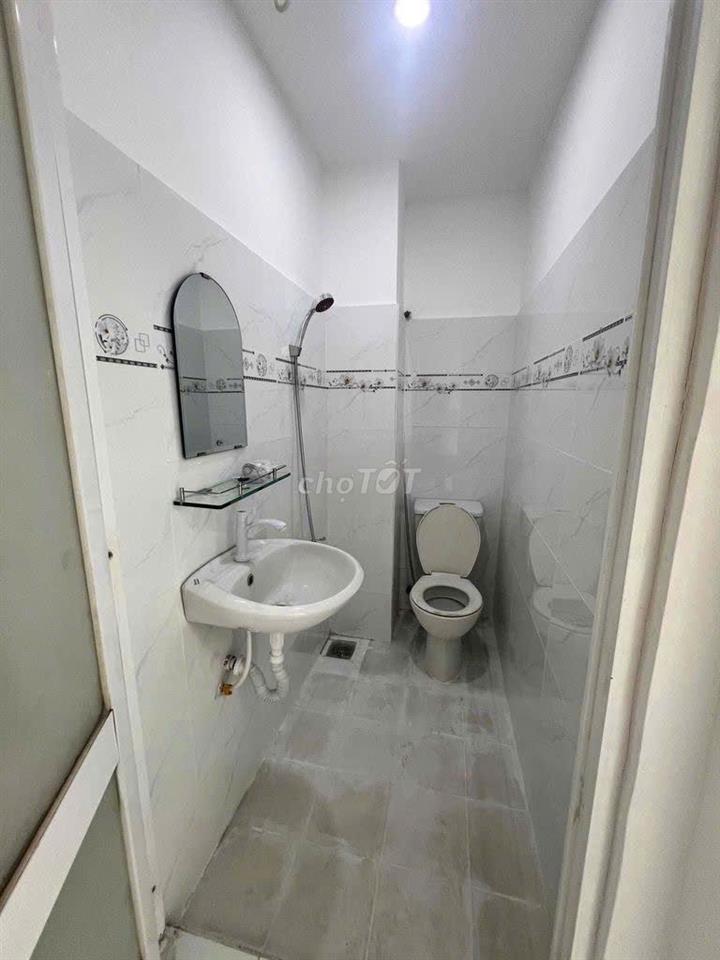 Siêu Rẻ! Nhà mới 3 tầng 3PN 3WC Phú Nhuận chỉ 11tr
