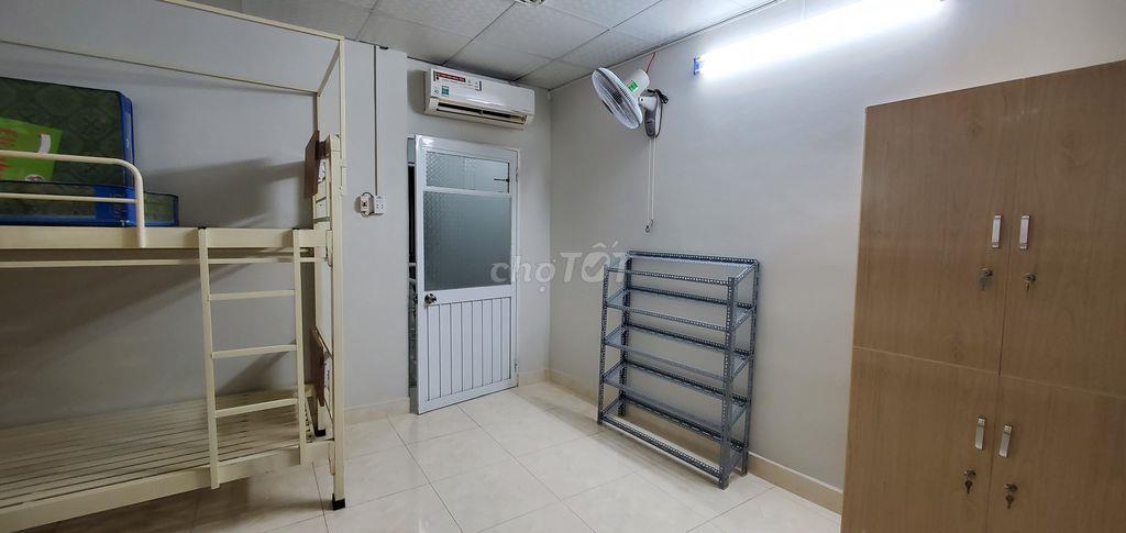 Cho thuê phòng ký túc, phòng lạnh, từ 1.000.000 đồng/giường/người