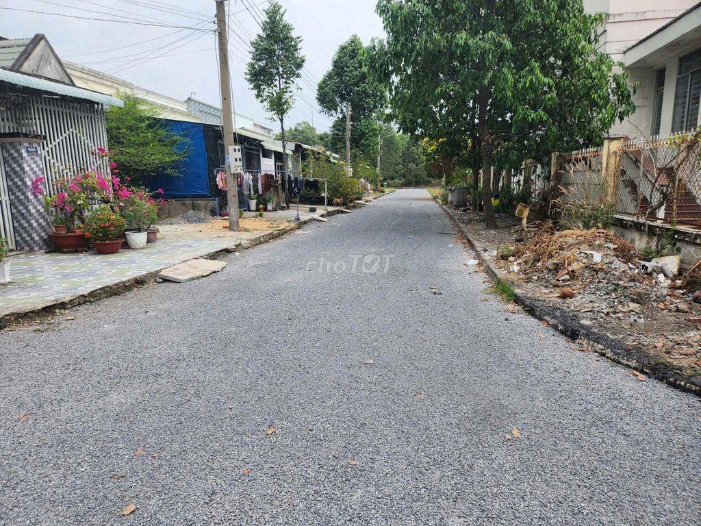 BỂ NỢ THỞ OXY! BÁN GẤP 100M2 ĐẤT Ở ĐỨC HÒA LONG AN,CHỈ VỚI 550 TRIỆU