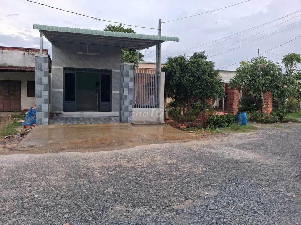 Vỡ nợ! Xả nhà mặt tiền nhựa Phước Hiệp 163.7m2 giá 850 triệu .