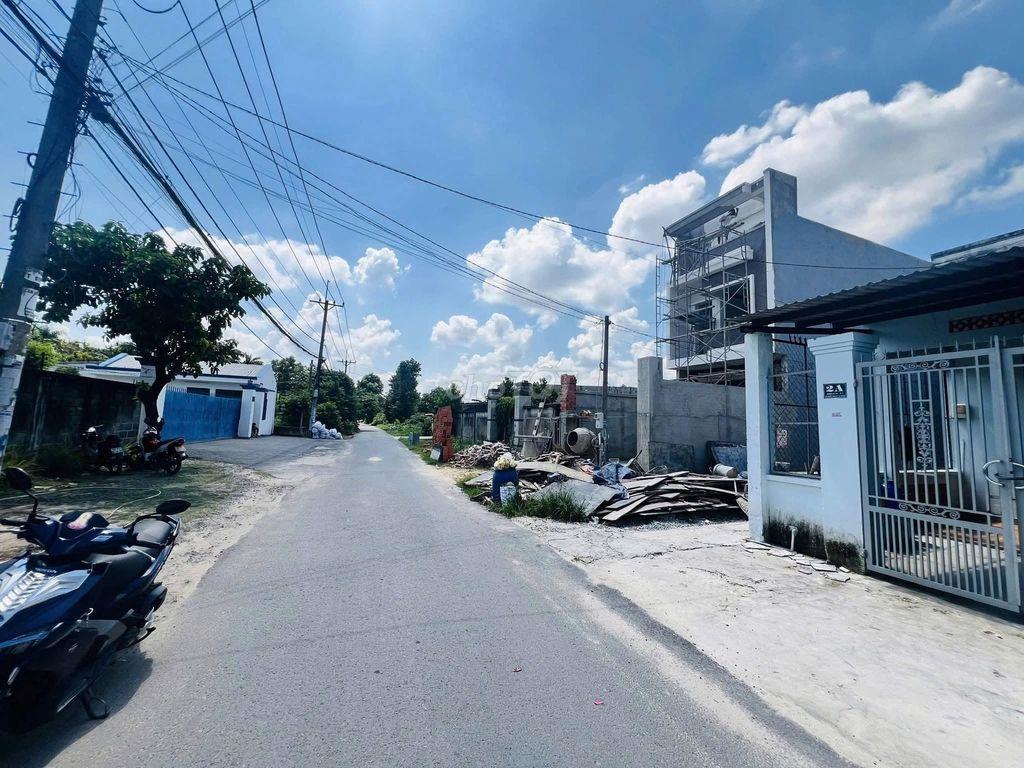 CHỦ NGỘP ! XÃ GẤP DÃY TRỌ 400M2 MẶT TIỀN ĐƯỜNG 405 GIÁ CHỈ 975 TRIỆU!