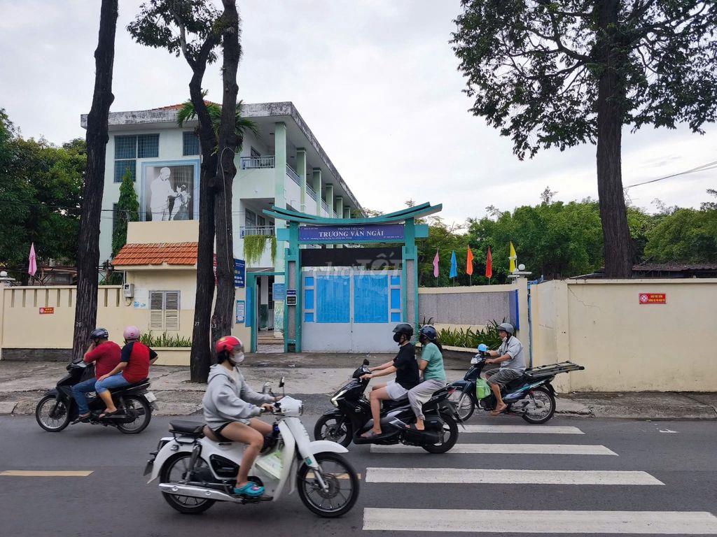 ĐẠI HẠ GIÁ CHỐT NHANHSIÊU PHẨM 139M² FULL THỔ CƯ TẠI TÂN HIỆP, HÓC MÔN