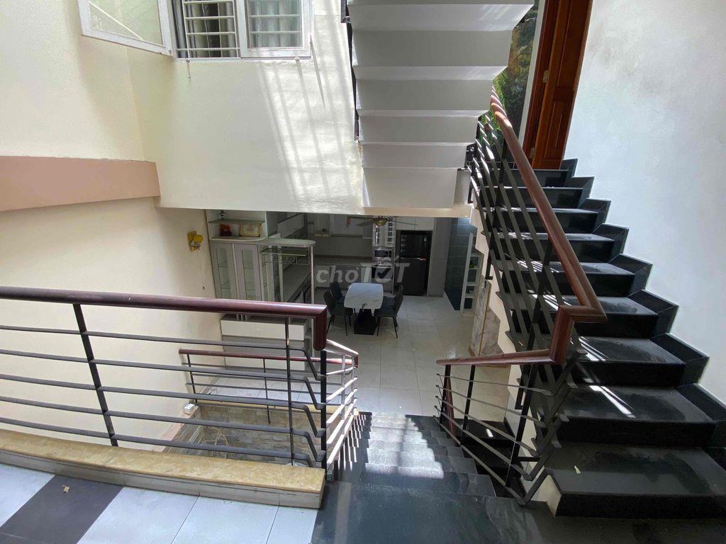 Cần Bán Nhà Hoàn Công 8x16 Giá 14ty