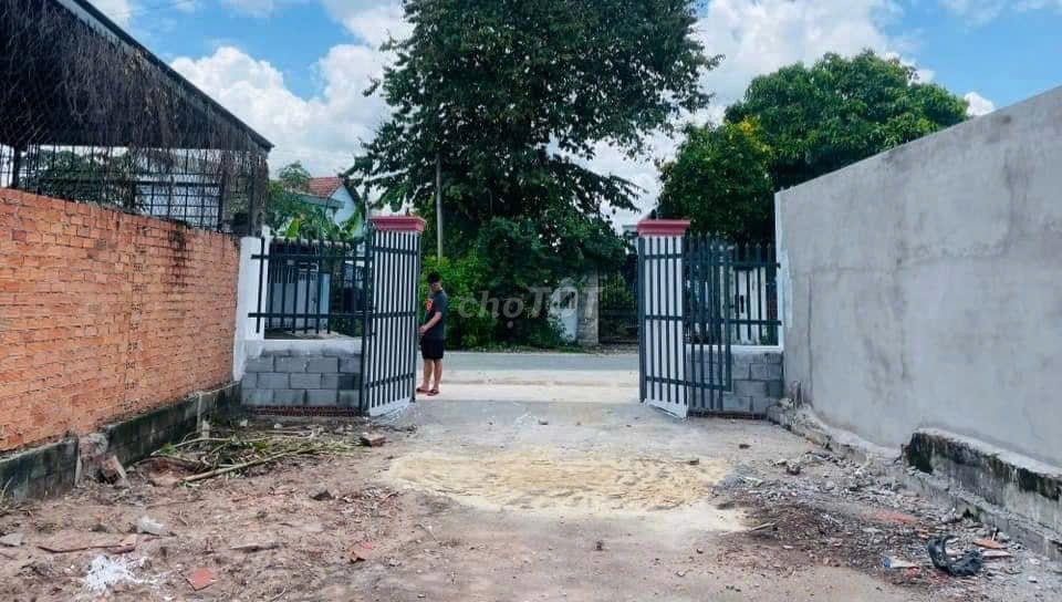 Cắt lỗ lô đất Nguyễn Thị Se 200m2 (7x28) full thổ giá 470tr bớt lộc