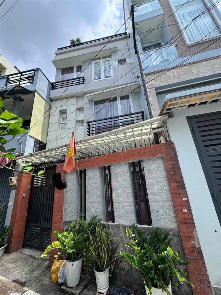Bán nhà nguyên căn 1trệt 2 lầu, sân thượng