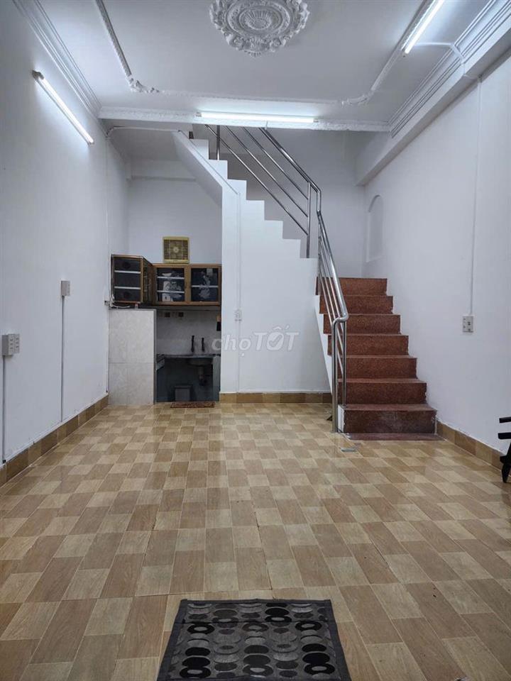 Cho thuê nhà QUang trung HẺM 6M THÔNG 2PN, 2WC 