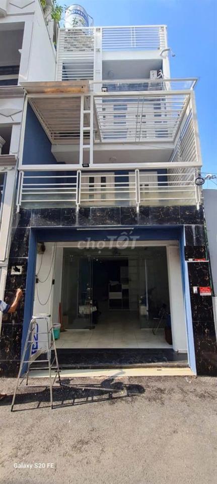BÁN NHÀ ĐƯỜNG SỐ 28 DT 4 X 10 NHÀ 2PN, 3WC HXH 