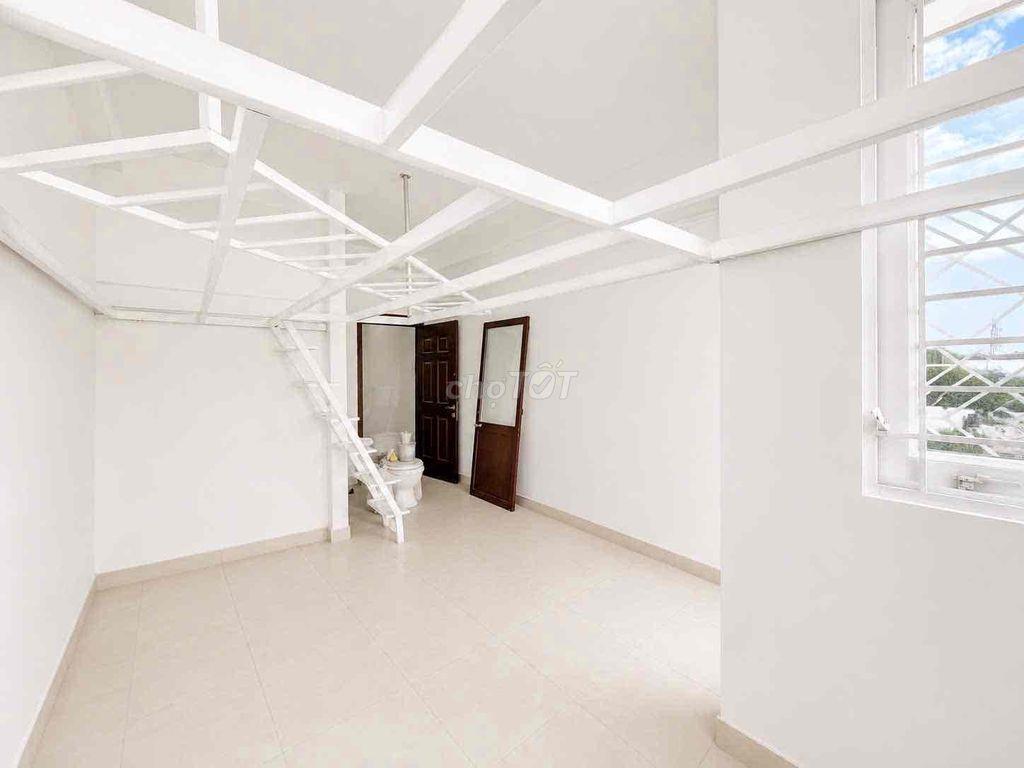 Khai Trương Độc Quyền Dương Quãng Hàm