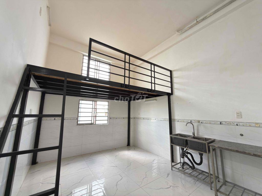 CÁCH NTTU 3P SẴN MÁY LẠNH_Hà Huy Giáp Quận 12_ Nhà Xe Rộng,