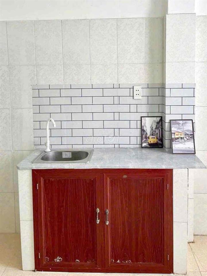 Phòng trọ cao cấp giá sinh viên - Gần ĐH GIA ĐỊNH - GIÁ: 3,5triệu