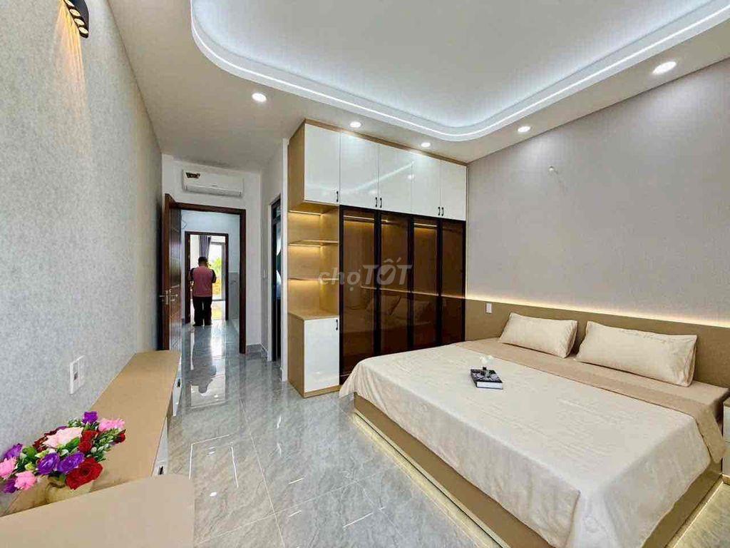 Nha  80m  duong  nguyen  dinh chinh gia 14y5