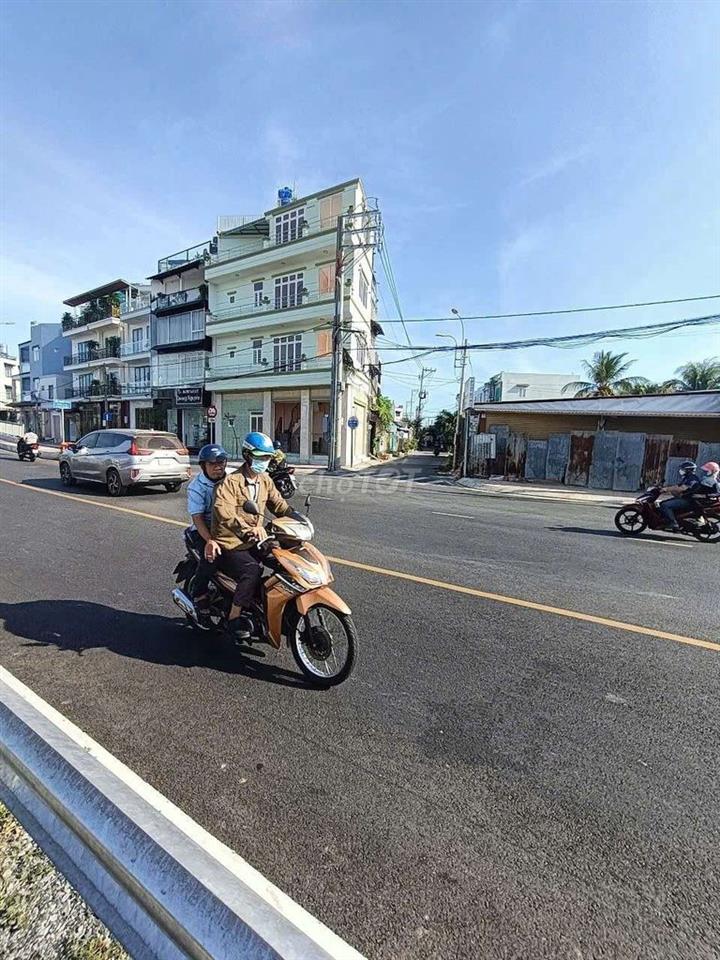 nhà mặt tiền đường
