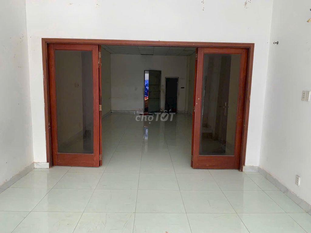 Cho thuê mặt bằng kinh doanh 4x16m, mặt tiền Lê Văn Lương, Phước Kiển