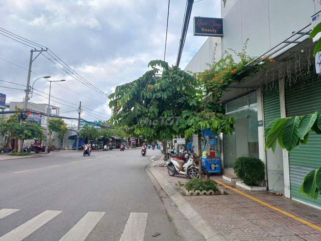 Cho thuê mặt bằng kinh doanh 4x16m, mặt tiền Lê Văn Lương, Phước Kiển
