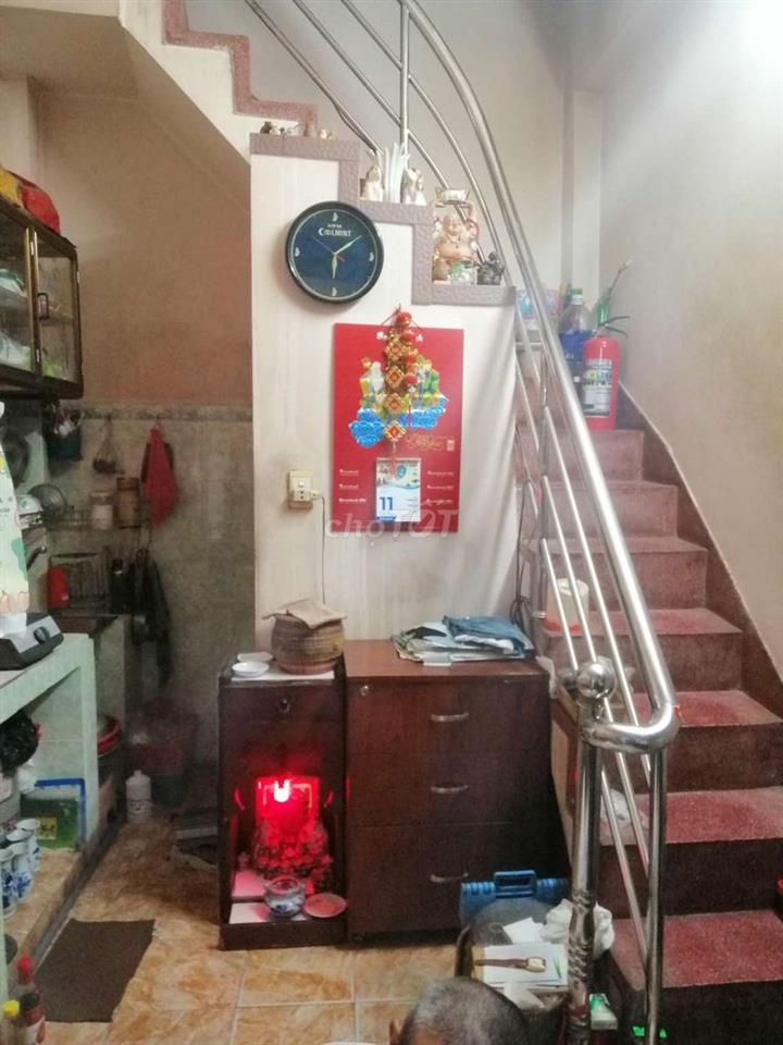 Bán nhà nhỏ 