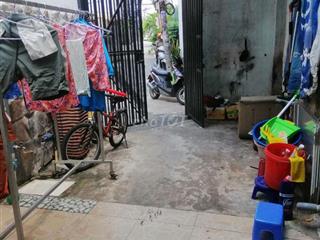 Cho thuê 1 phòng lầu 2