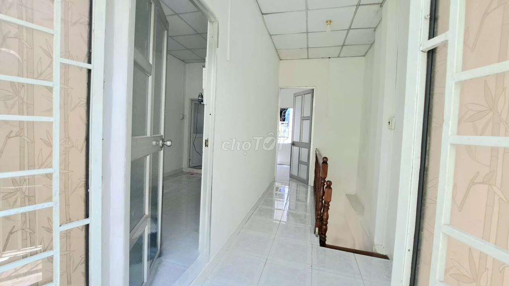 nhà trung tâm phú nhuận , giá tốt
