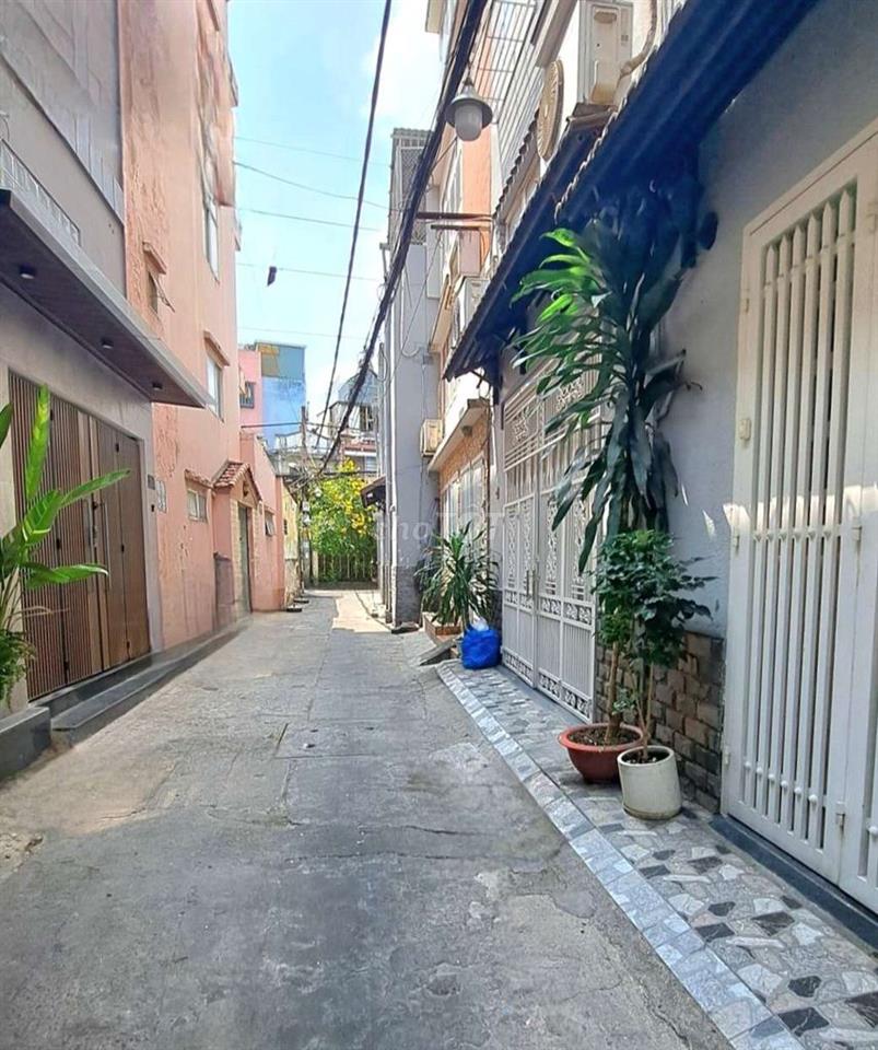 nhà trung tâm phú nhuận , giá tốt