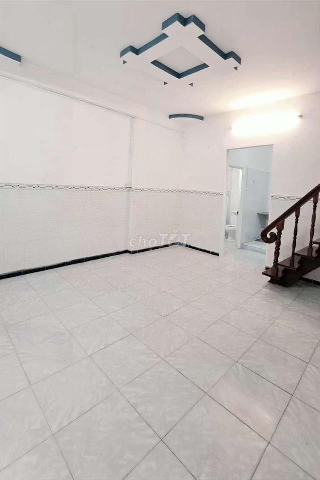 nhà trung tâm phú nhuận , giá tốt