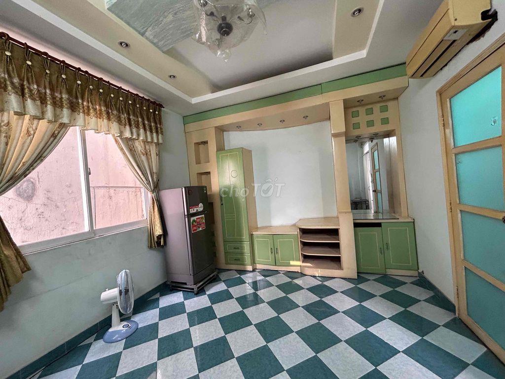 phòng cao cấp lầu 3 cho nữ thuê ,thoáng mát