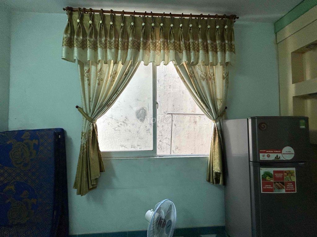 phòng cao cấp lầu 3 cho nữ thuê ,thoáng mát