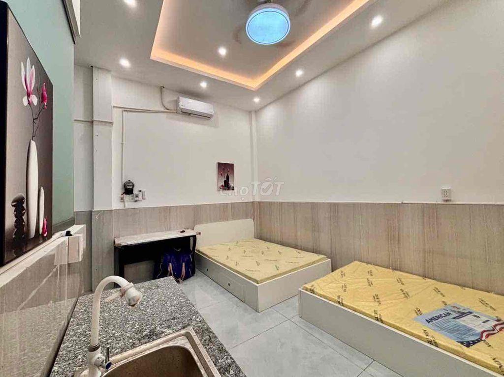 Cho Thuê Phòng Mặt Tiền Đường - Nhà Mới - Gần Ngã Tư Lê Đại Hành Q11