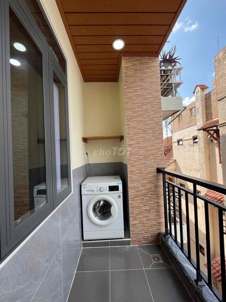 Cho Thuê Căn Hộ - Ban Công Cửa Sổ - khu Bắc Hải - Giáp Q10