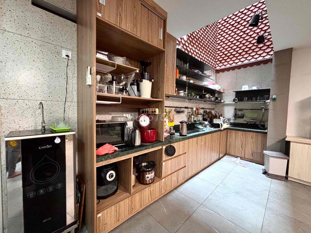 Cho Thuê Căn Hộ Bờ Kè Hoàng Sa - Nhà Mới Nội Thất Cao Cấp