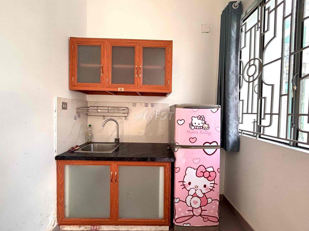 Cho Thuê Căn Hộ Full Ban Công Lớn - Nguyễn Đình Chiểu - Cao Thắng