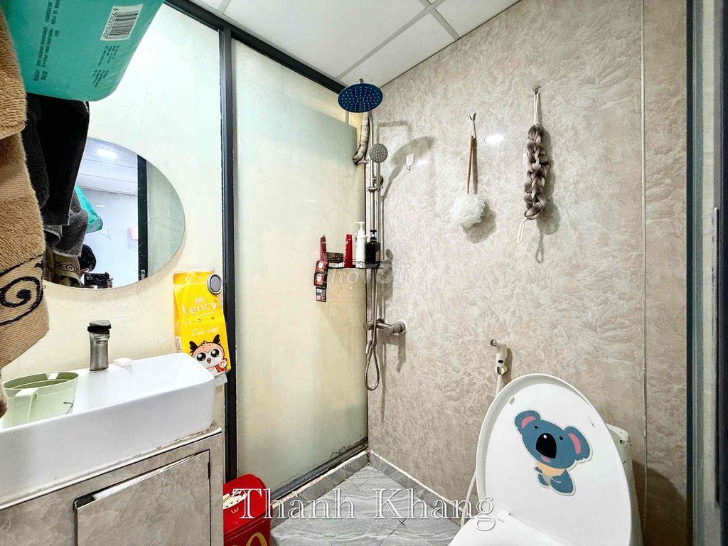 2PN 2WC Ban Công - Thang Máy - Ngay Bờ Kè Hoàng Sa -  Phòng Mới 100%