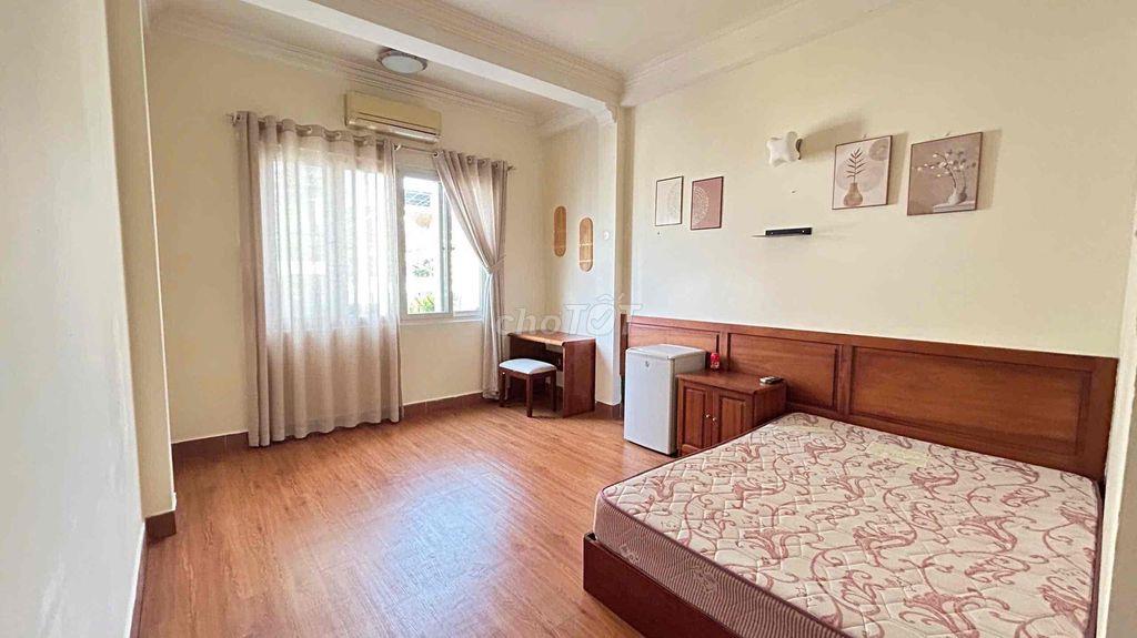Cho Thuê Căn Hộ Ngay Bùi Viện Q1 - Full NT - Thoáng Phòng