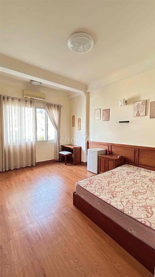 Cho Thuê Căn Hộ Ngay Bùi Viện Q1 - Full NT - Thoáng Phòng