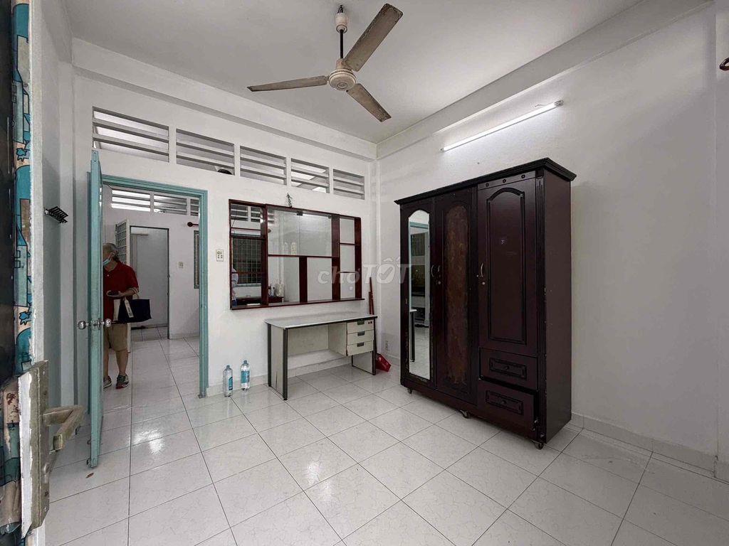 Cư Xá/CC Cũ - Hồ Văn Huê 2PN 1WC Siêu Rẻ Đẹp - Giờ Tự Do