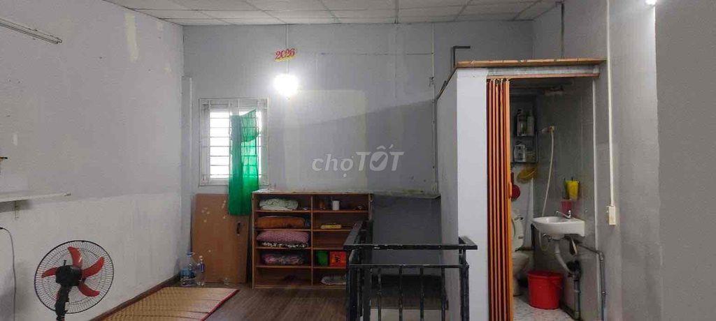 Q10 - thuê nhà nguyên căn