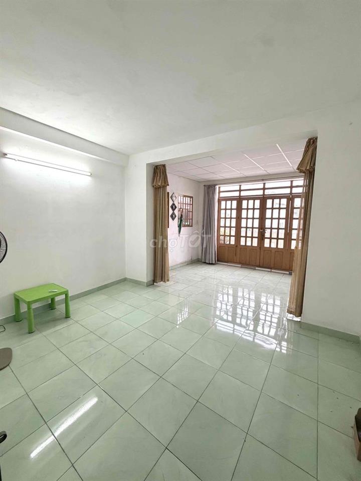Thuê phòng Quận 10