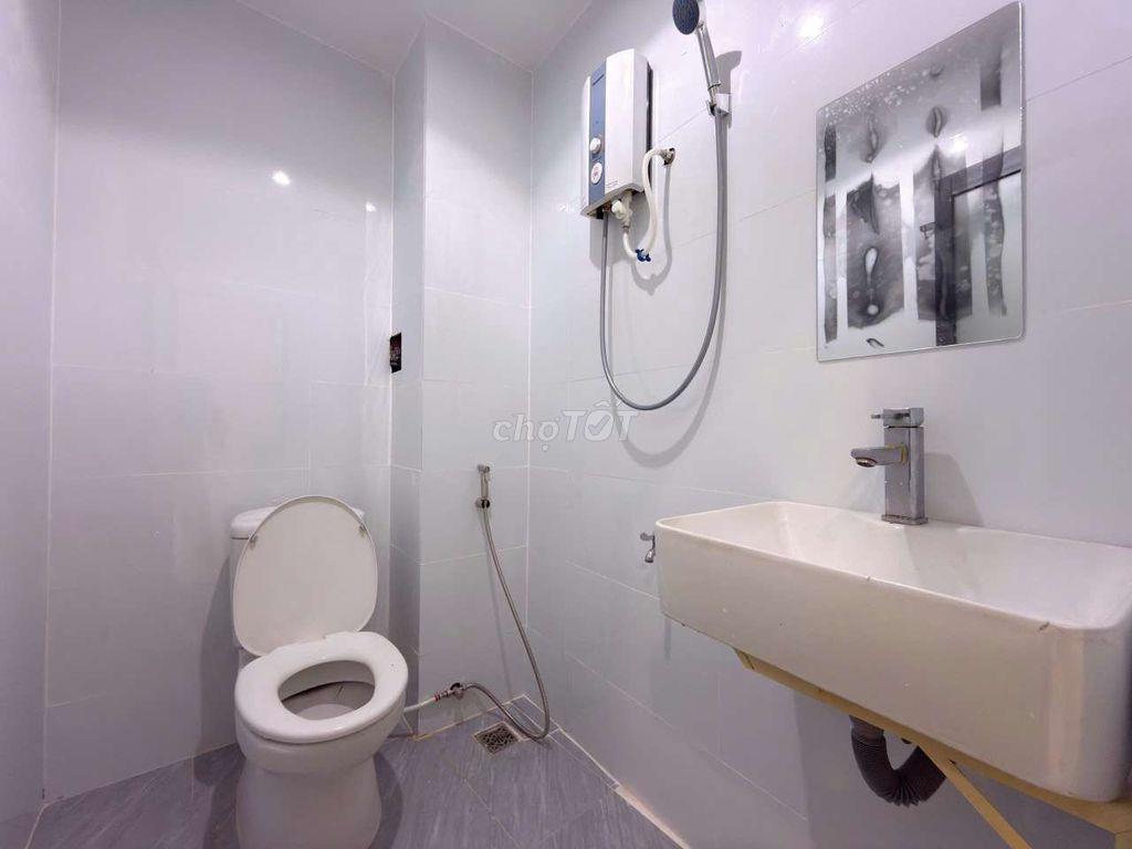 CHO THUÊ PHÒNG 35M² GẦN ETOWN CỘNG HÒA, HUIT, HUFLIT, VĂN HIẾN