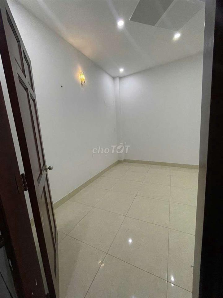 CHO THUÊ  1 TRỆT  3 LẦU 5PN 5WC