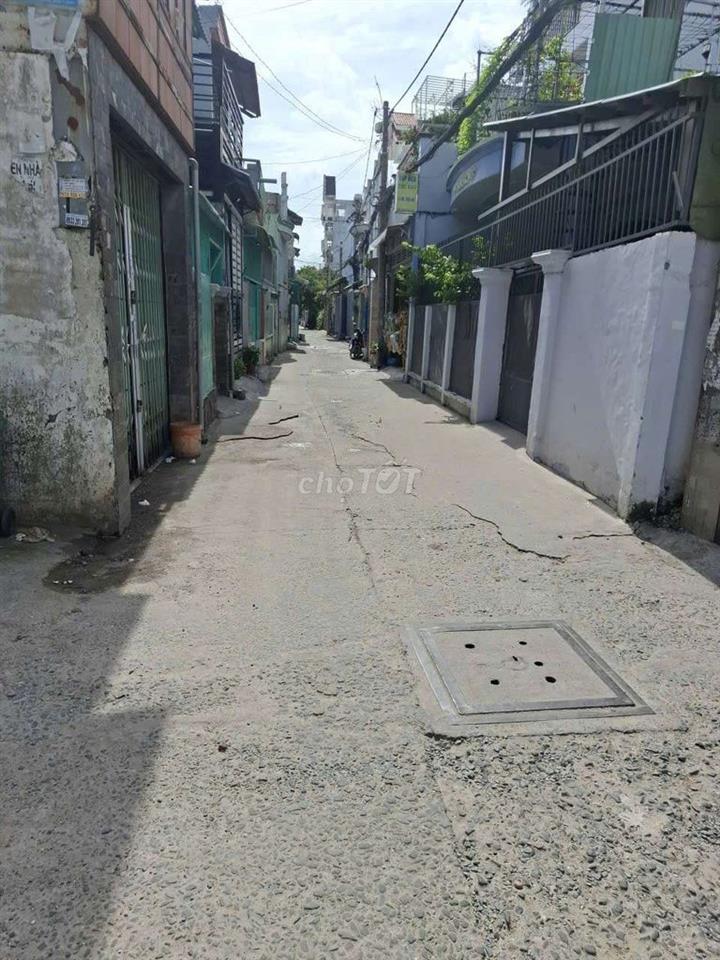 cho thuê  nhà  nguyên  căn  120m hẻm  xe tải  thông 