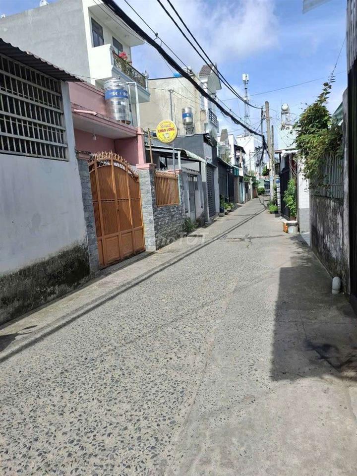 cho thuê  nhà  nguyên  căn  120m hẻm  xe tải  thông 