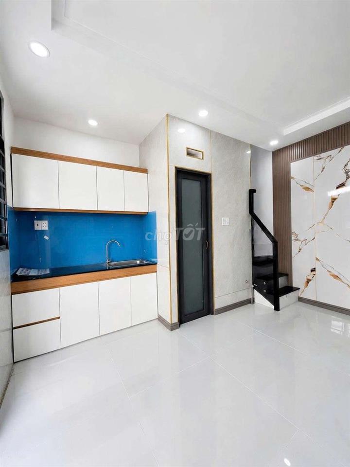 NHÀ QUẬN 12, GẦN CẦU VƯỢT QUANG TRUNG