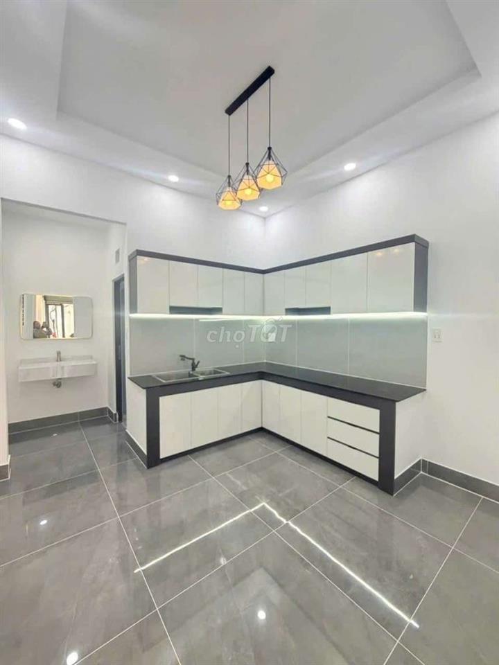2// ngắn đường HT26 hẻm 5m 