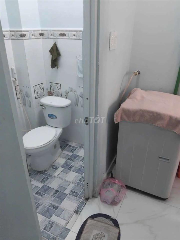 Bán nhà gần MegaMarket Tân Thới Hiệp