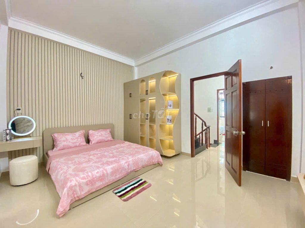 Chính chủ bán nhà 1T2L đúc, hẻm xe hơi Lâm Thị Hố, khu nhà lầu an ninh