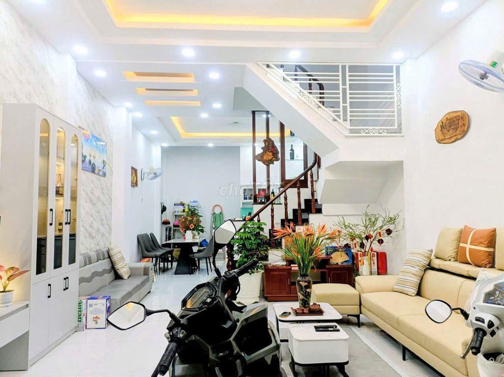Chính chủ bán nhà 1T2L đúc, hẻm xe hơi Lâm Thị Hố, khu nhà lầu an ninh
