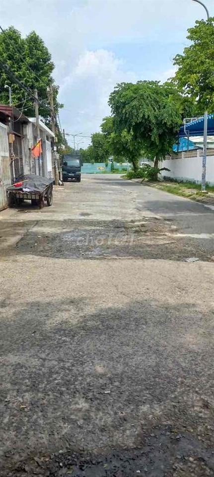 Cho thuê nhà nguyên căn Quận 12, 4x20m, nhà cấp 4, rộng rãi