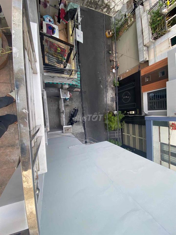 nhà hẻm xe tải hoàng sa trường sa